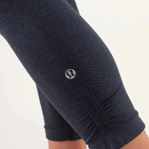 Lululemon Ebb And Flow  Crop Ii Inkwell Leggings - Picture 3 of 8